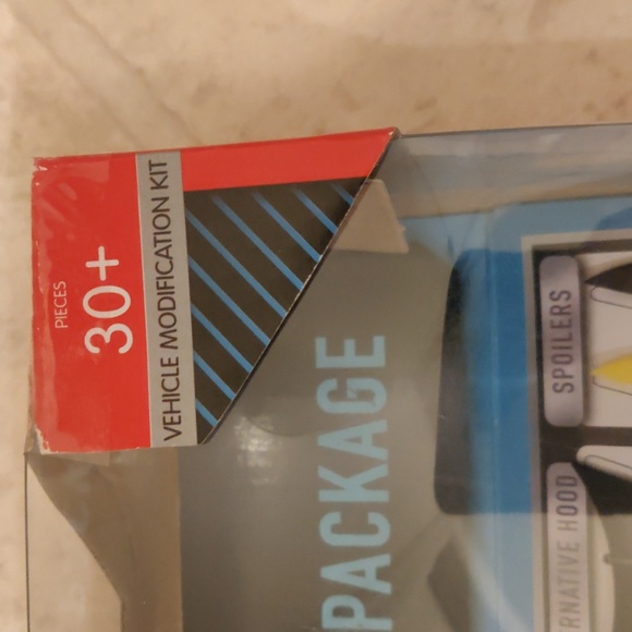 HEXBUG HEXMODS RC Tuner Car - Yellow - Picture 3 of 5